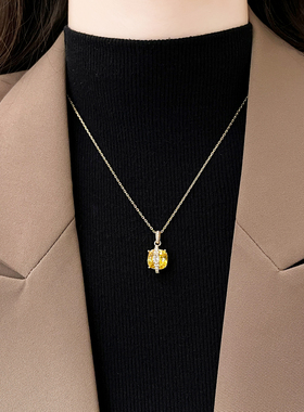 黄色单颗方糖锆石吊坠项链高级感