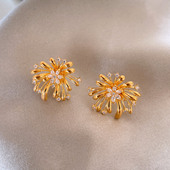 高级感轻奢耳饰适合冬天 新年金色烟花耳钉女新款 爆款 巨好看耳环