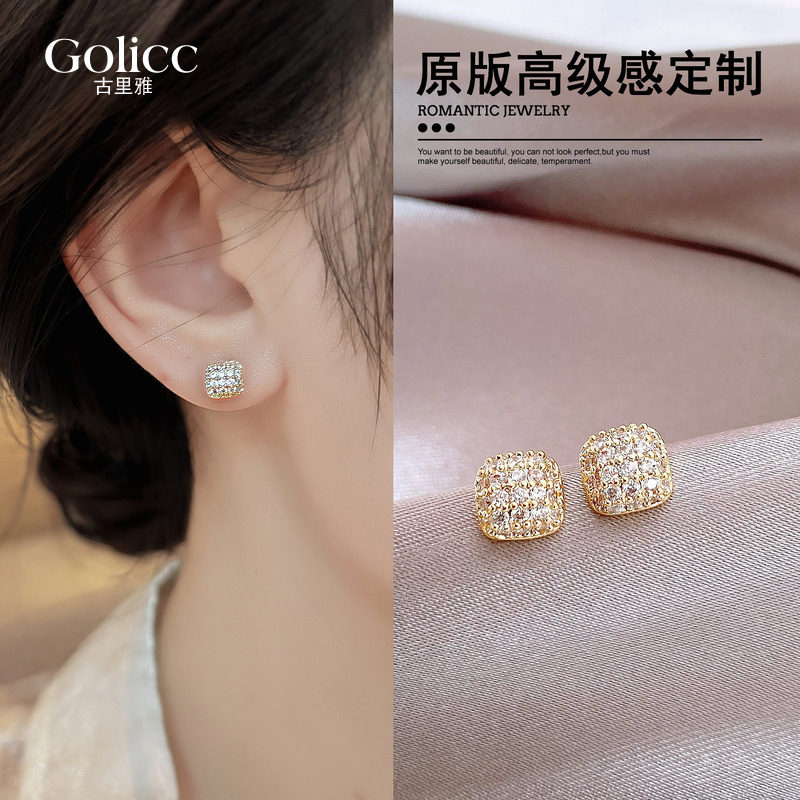 金色满钻几何方糖耳钉女养耳洞轻奢高级感耳环2026巨好看时尚耳饰