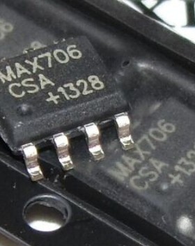 【纳鑫电子】全新MAX706CSA MAX706 ESA贴片SOP8 监控器芯片