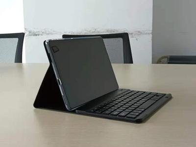 酷比魔方硅胶套蓝牙皮套磁吸键盘