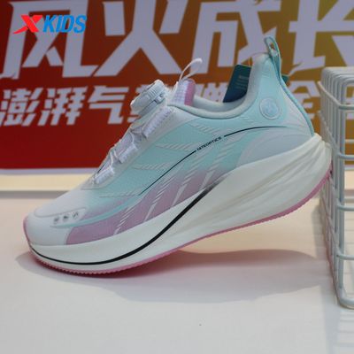 特步100GT加绒跑步鞋女中大童2025冬新款儿童运动鞋675414114055
