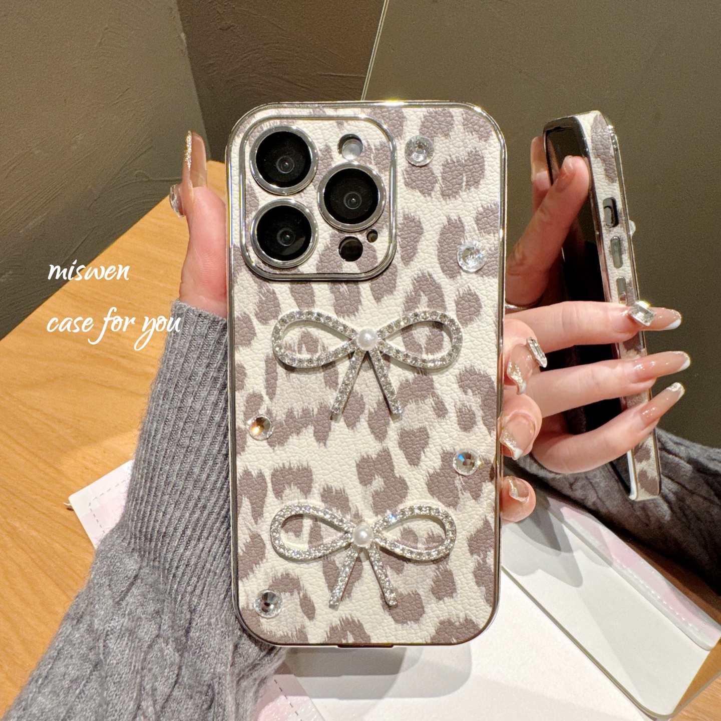 ins高级感秋冬豹纹钻蝴蝶结适用苹果iPhone16ProMax手机壳iPhone16女款14plus软壳15Promax保护套13pro韩系潮