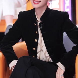 明星同款帅气中山装女2026春秋新款立领单排扣金丝绒西服小外套女