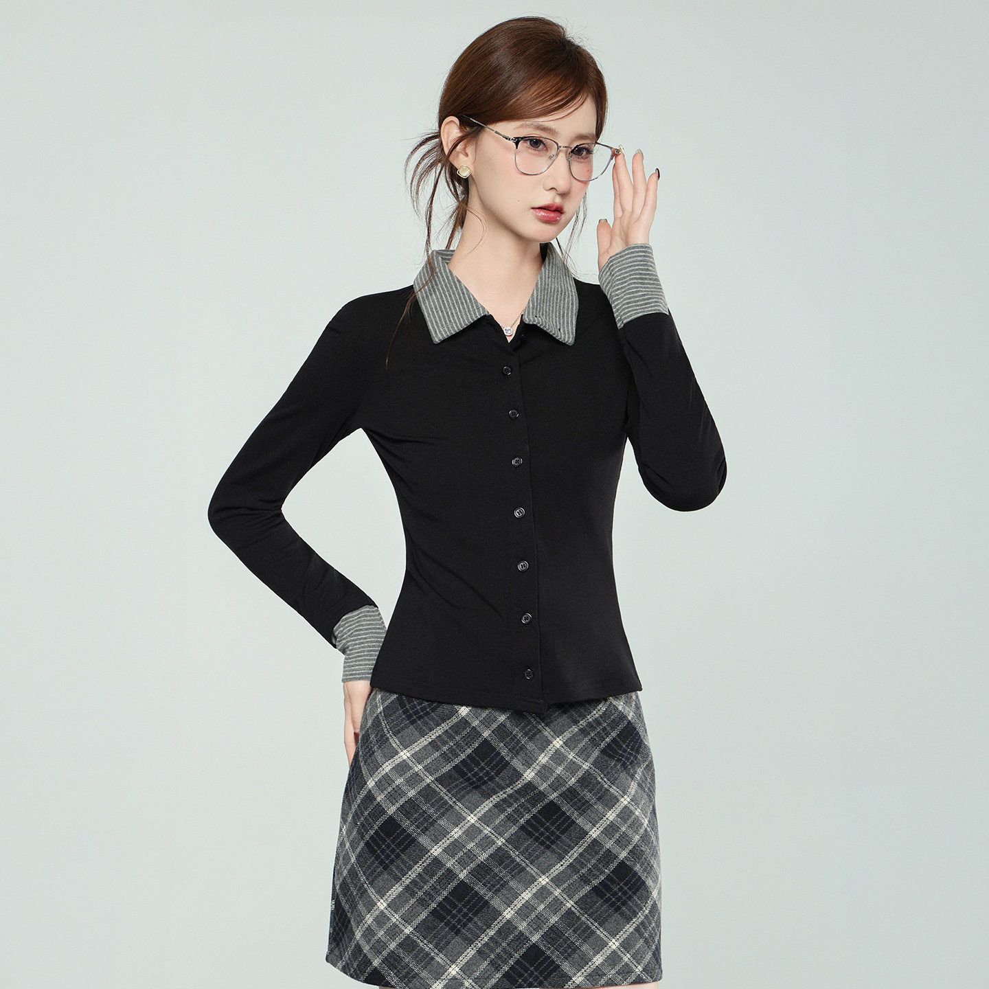 黑色翻领条纹开衫T恤女2025年秋冬加厚假两件磨毛内搭打底衫上衣