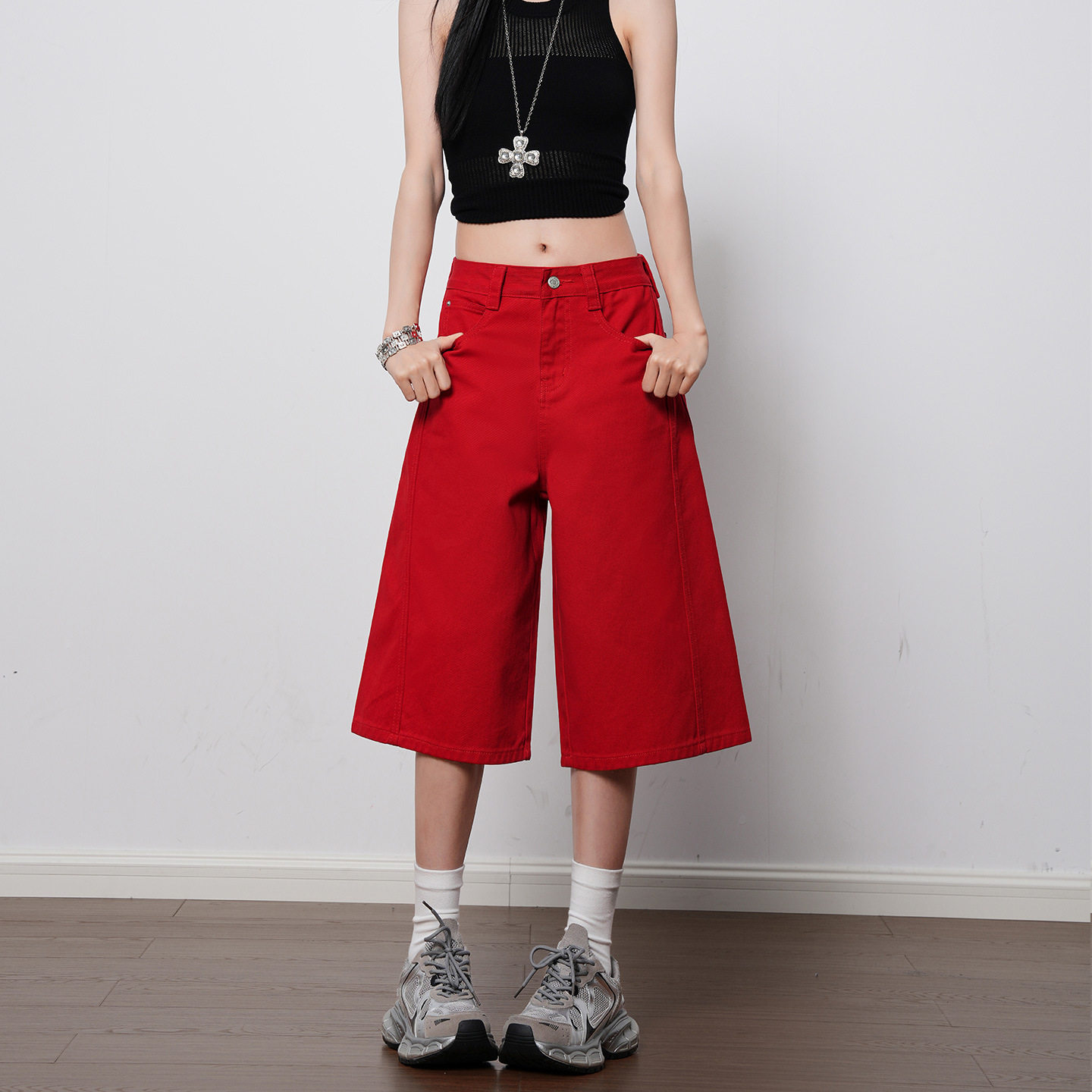 大红色高腰直筒阔腿牛仔裤女2026春夏新款宽松休闲显瘦百搭七分裤