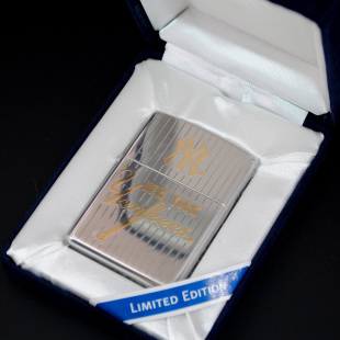 收藏 原装 绝版 Zippo打火机 2002年纽约洋基棒球队鎏金标志 正品