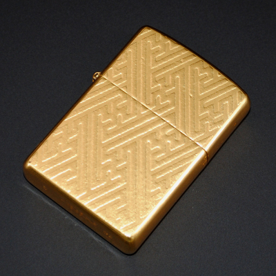 Zippo收藏2002年霉化金箔打火机