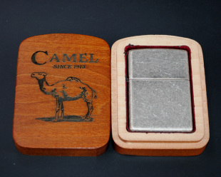 绝版 原装 正品 Zippo芝宝打火机 1998年古银骆驼侧字侧面标志 收藏