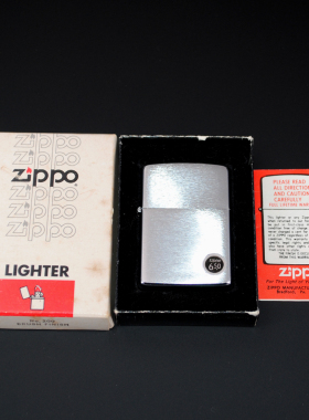 原装正品Zippo打火机-老机收藏-1982年镀铬拉丝光板机