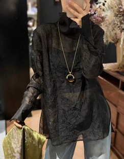 欧洲站2026春高领设计感天丝压褶宽松打底衫复古百搭中长遮臀上衣