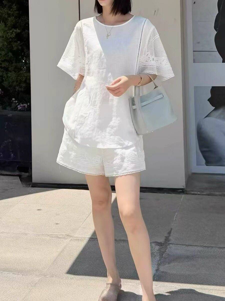 蕾丝钩花后排扣上衣+短裤套装女