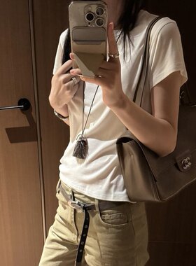 纯色简约百搭显瘦T恤小版上衣女