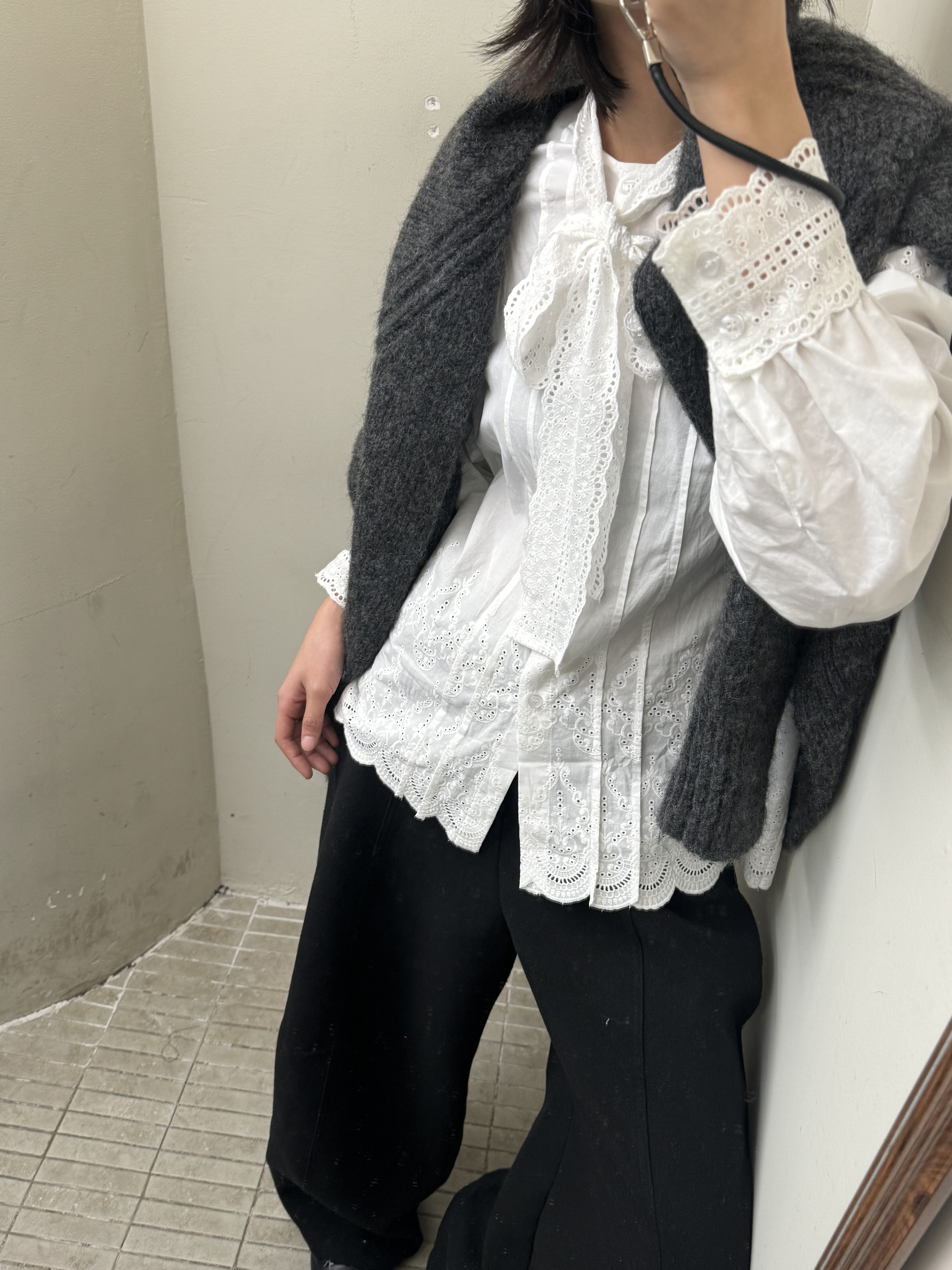 气质衬衫宽松显瘦蕾丝拼接衬衣