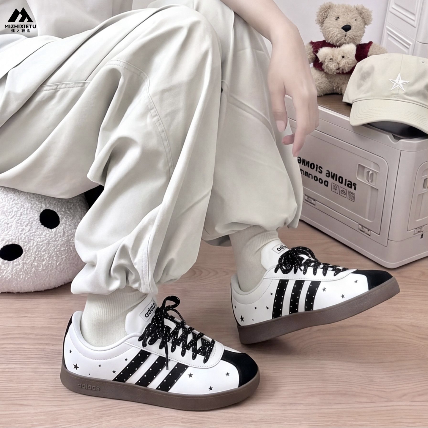 球鞋定制 Adidas/阿迪达斯 Neo 陨星白迹蕾丝蝴蝶结银白女子板鞋