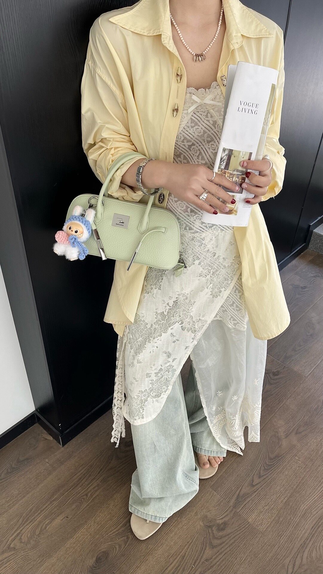 荔枝纹锁扣保龄球包女2026新手拿包