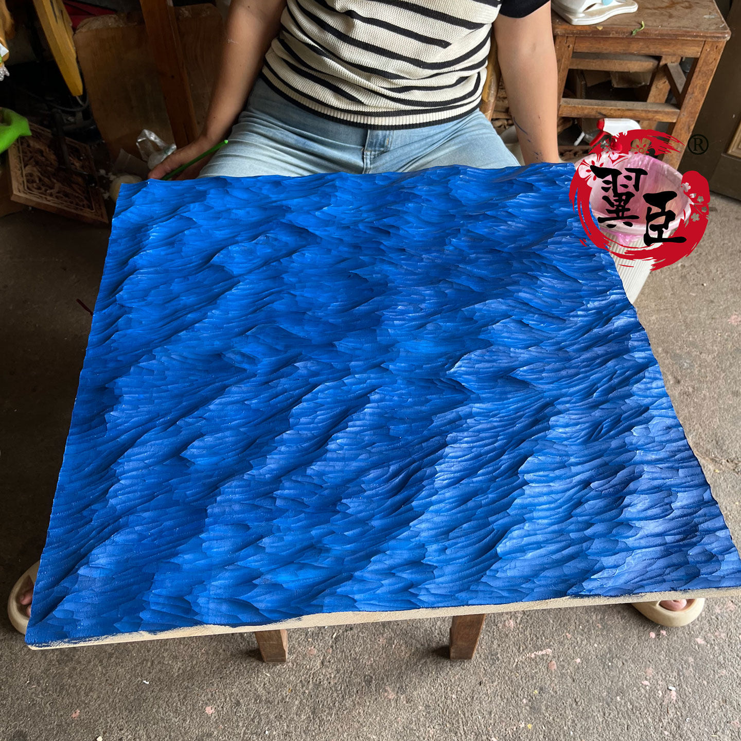 海浪实木雕刻蓝色主题玄关装饰画图片
