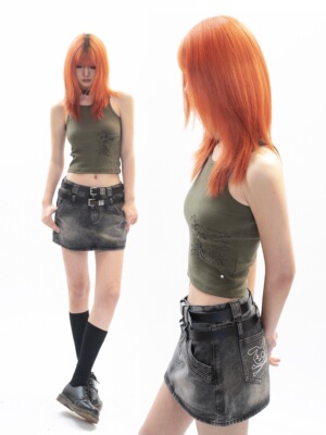 朋克印花铆钉按扣设计短款工字