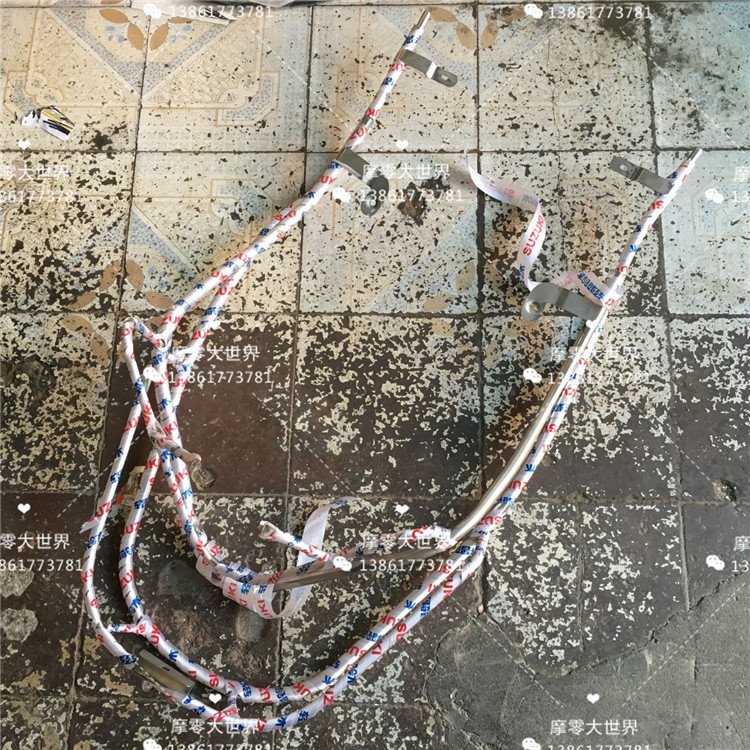 适用轻骑铃木超人qs150t an150t ue125正品保险杠 前后不锈钢护杠