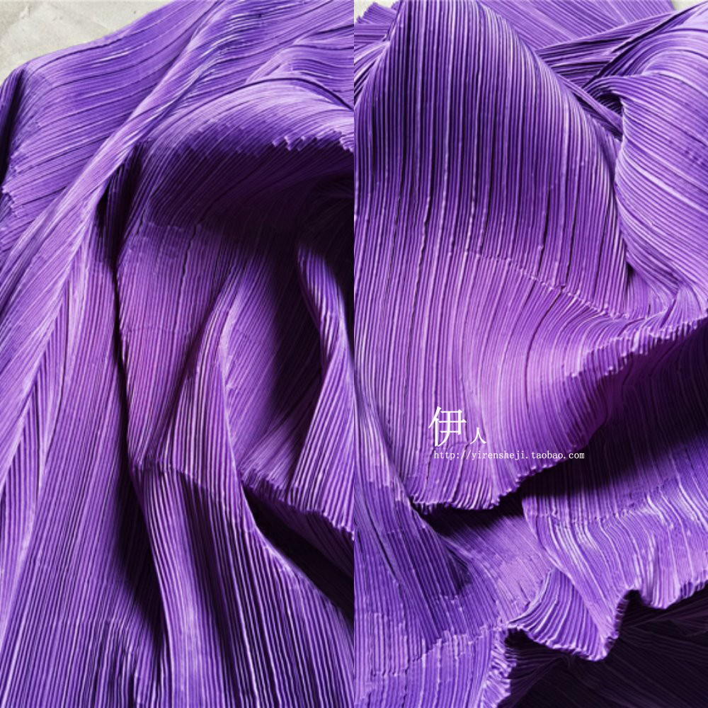 深紫色特殊肌理压褶硬挺棉麻布