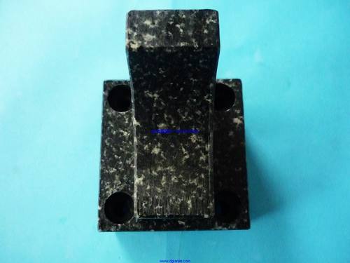 名称:苏三光慢走丝大理石下绝缘板KS303 适用机型：DK7632  DK7625 DK7663材质:大理石