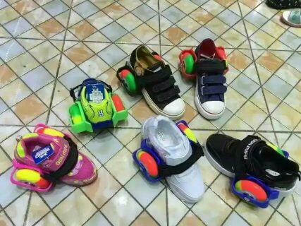 Chaussures à roulettes - Ref 2566191 Image 4