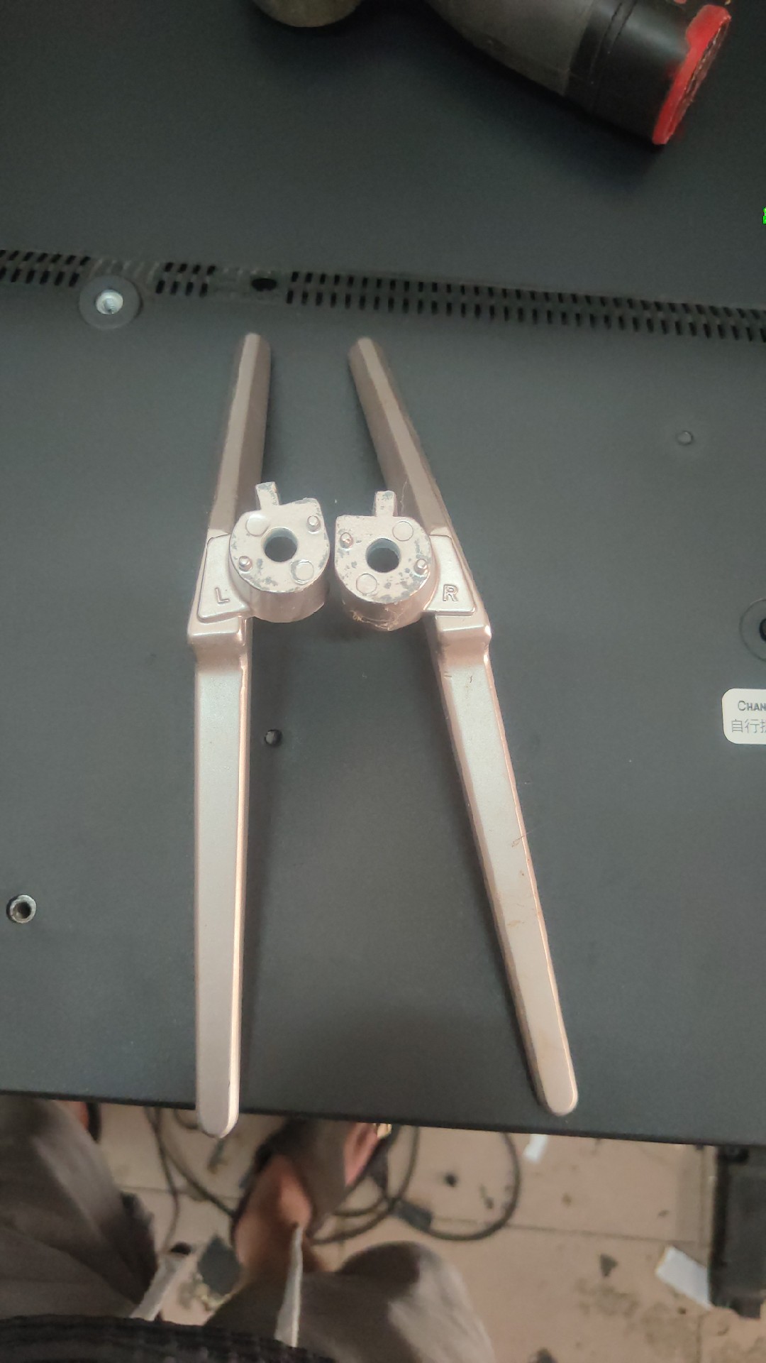 原装长虹55F8 50/55A3U 55DS300 55D2060GD 55D2P底座 机脚 支架