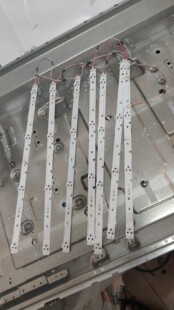 海信LED43N2600  LED43H2600 43N3000U灯条JL.D42641330-003CS-M