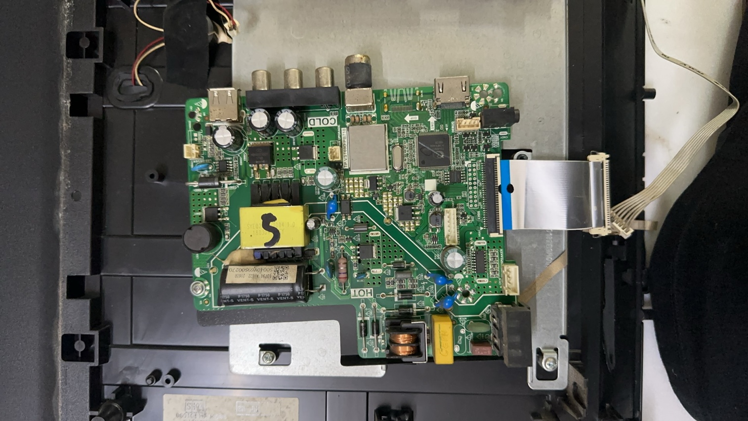 原装三洋32CE5100主板TP.VST69D.PB718 屏PT320AT01-1测好