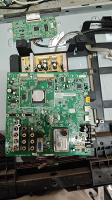 原装TCL L26M16 L26F19BD L32F19 L26E9BD主板40-00MS68-MAE2XG屏