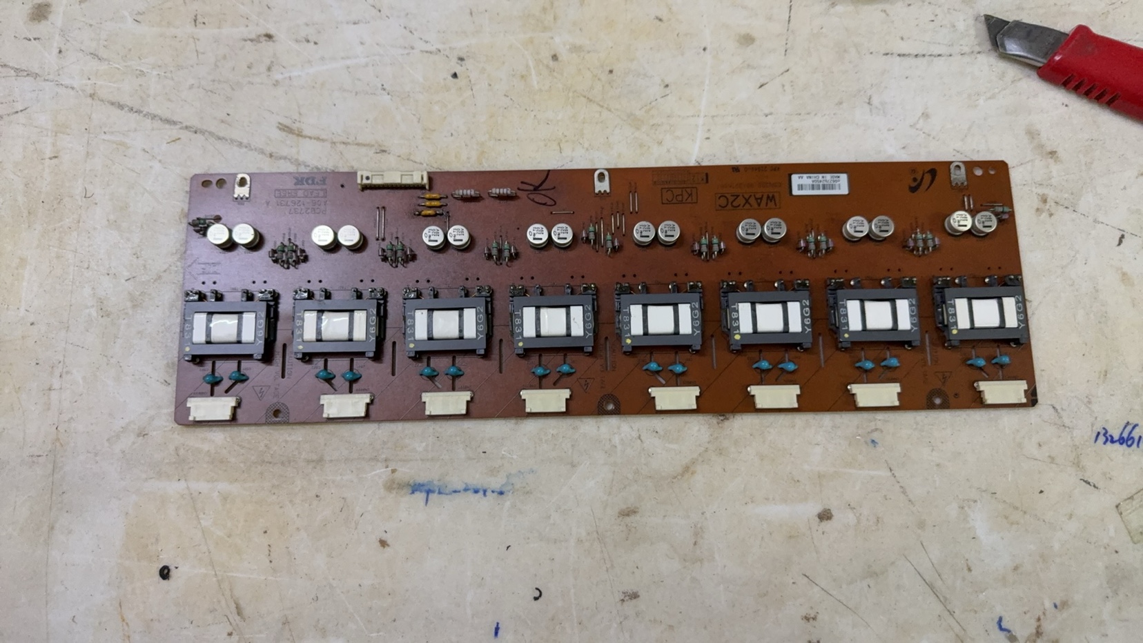 索尼KLV-32V200A高压板 PCB2737 A06-126731 A CSN308-00测好