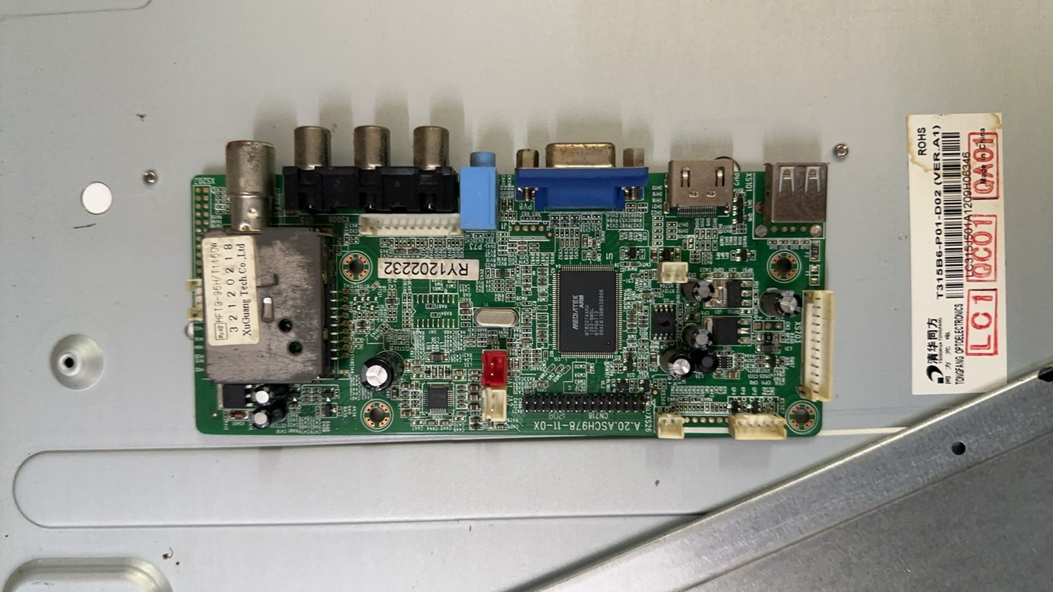 同方LE-32TD1800主板A.20.ASCH978-11-0X屏T315B6-P01-D02