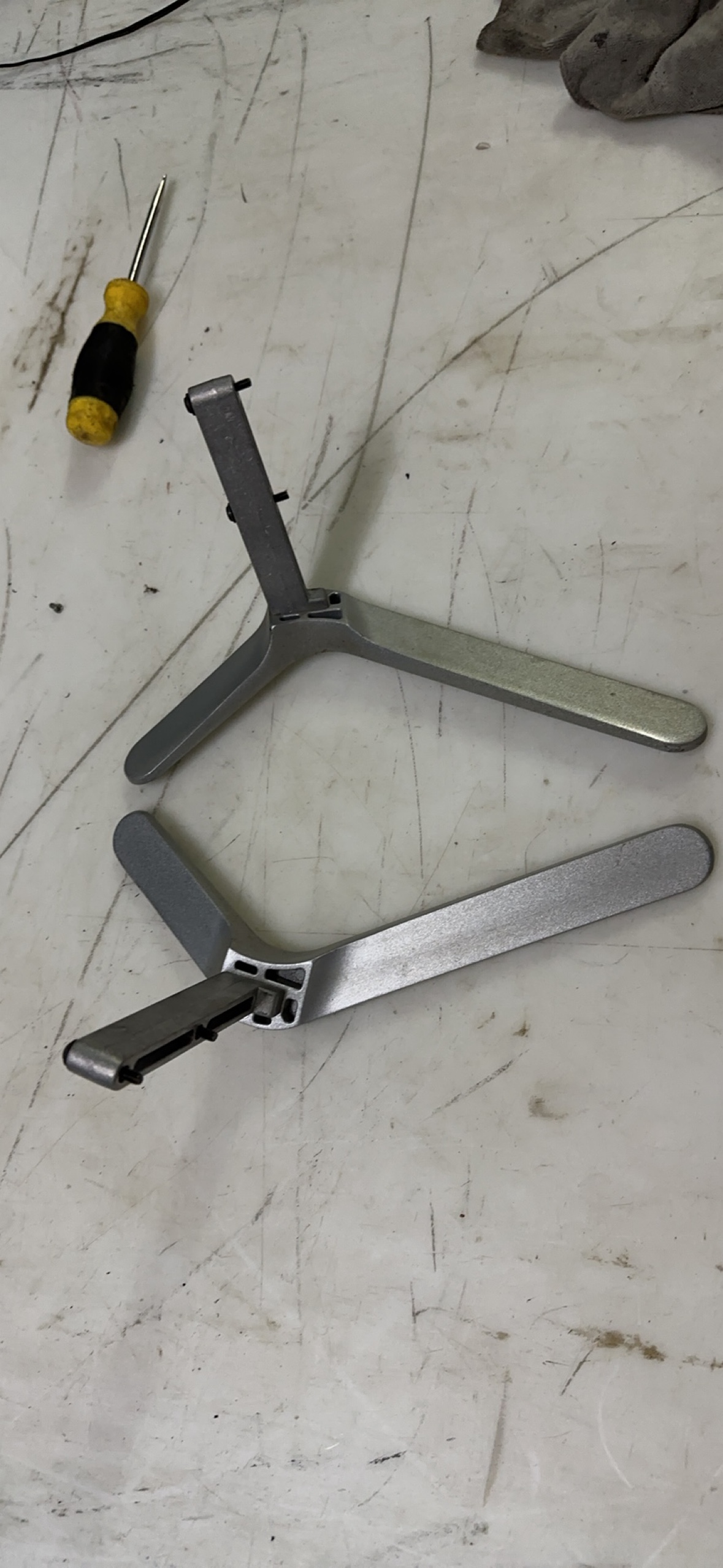 原装 三洋48CE3410D底座 支架 台座 底脚 底架 送螺丝 铝合金材质