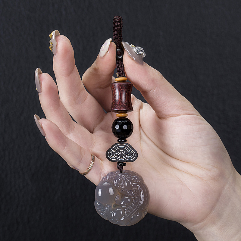 玉石貔貅钥匙扣挂件手工编织招财