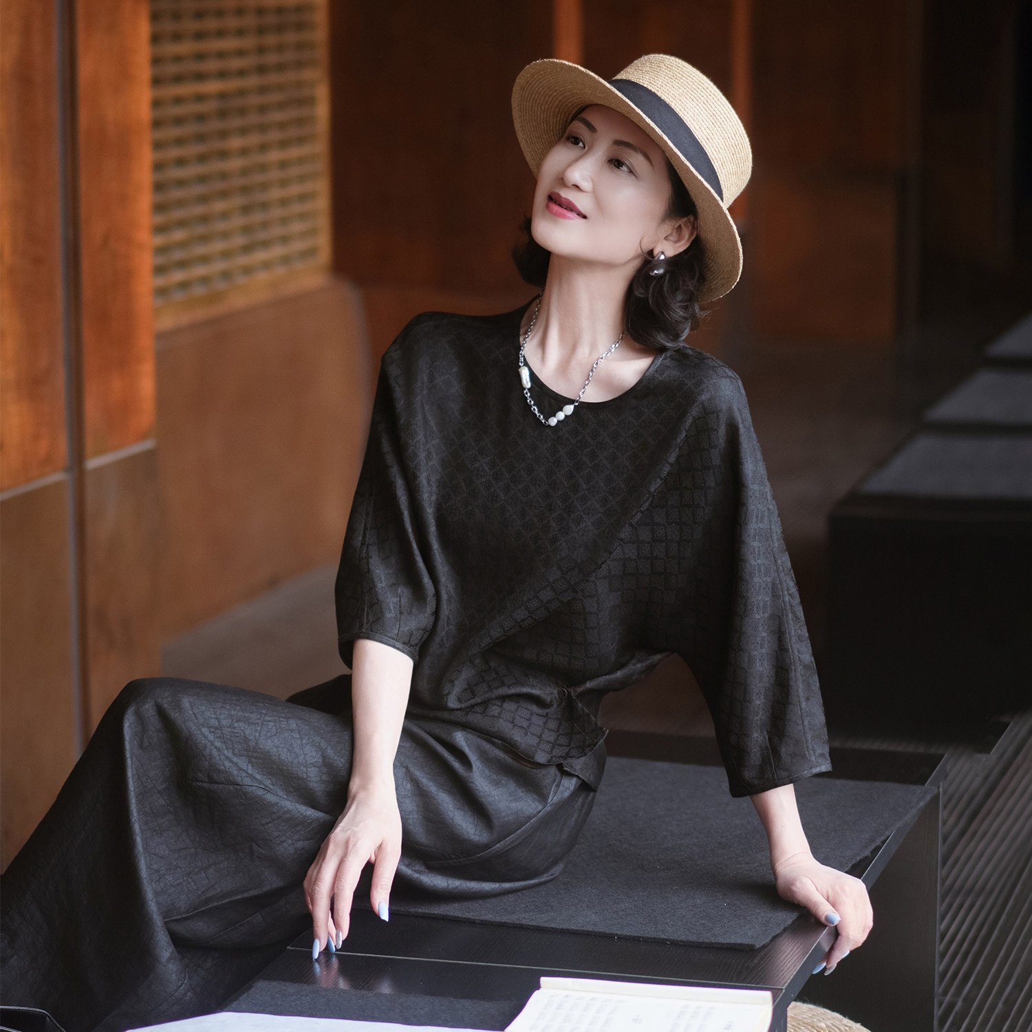 一非空间夏装新款高端香云纱上衣满分桑蚕丝花罗提花舒适凉爽衬衫