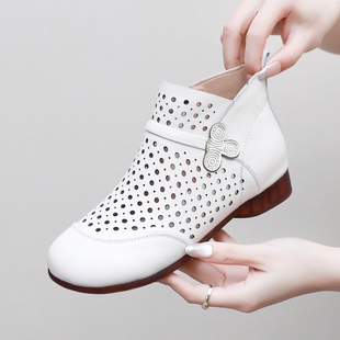 真皮镂空短靴女春夏款软底洞洞鞋平底透气凉鞋圆头舒适妈妈鞋凉靴