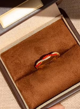 轻奢复古红白交织麻花戒指女撞色