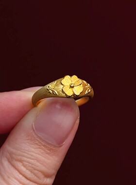 仿金新中式拉丝四叶草戒指高级感