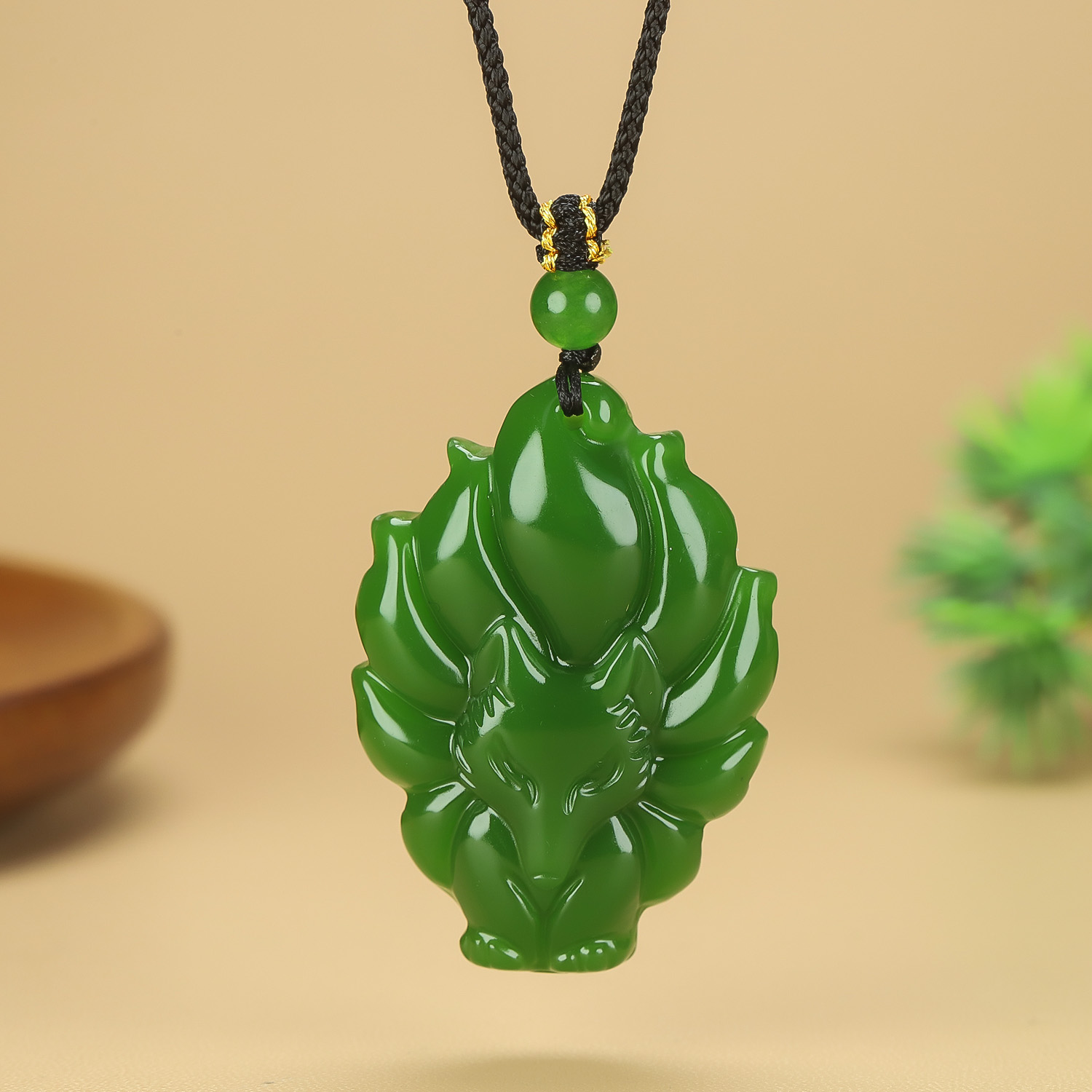 新疆和田玉碧玉九尾狐吊坠菠菜绿碧玉小狐狸挂件挂坠玉石狐狸项链