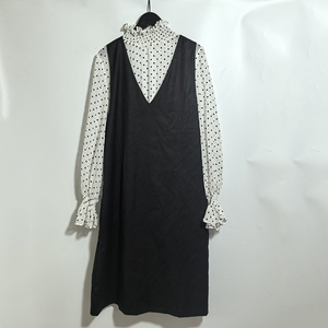 圣迪女士折扣木耳边搭色连衣裙三件套（黑背带+连衣裙+吊带）