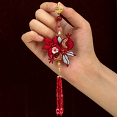 旗袍压襟挂件盘扣石榴花压襟吊坠流苏胸针古典汉服装 饰扣手工饰品