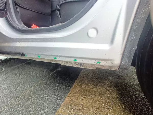 适配东风风神浩瀚车门下防污胶条