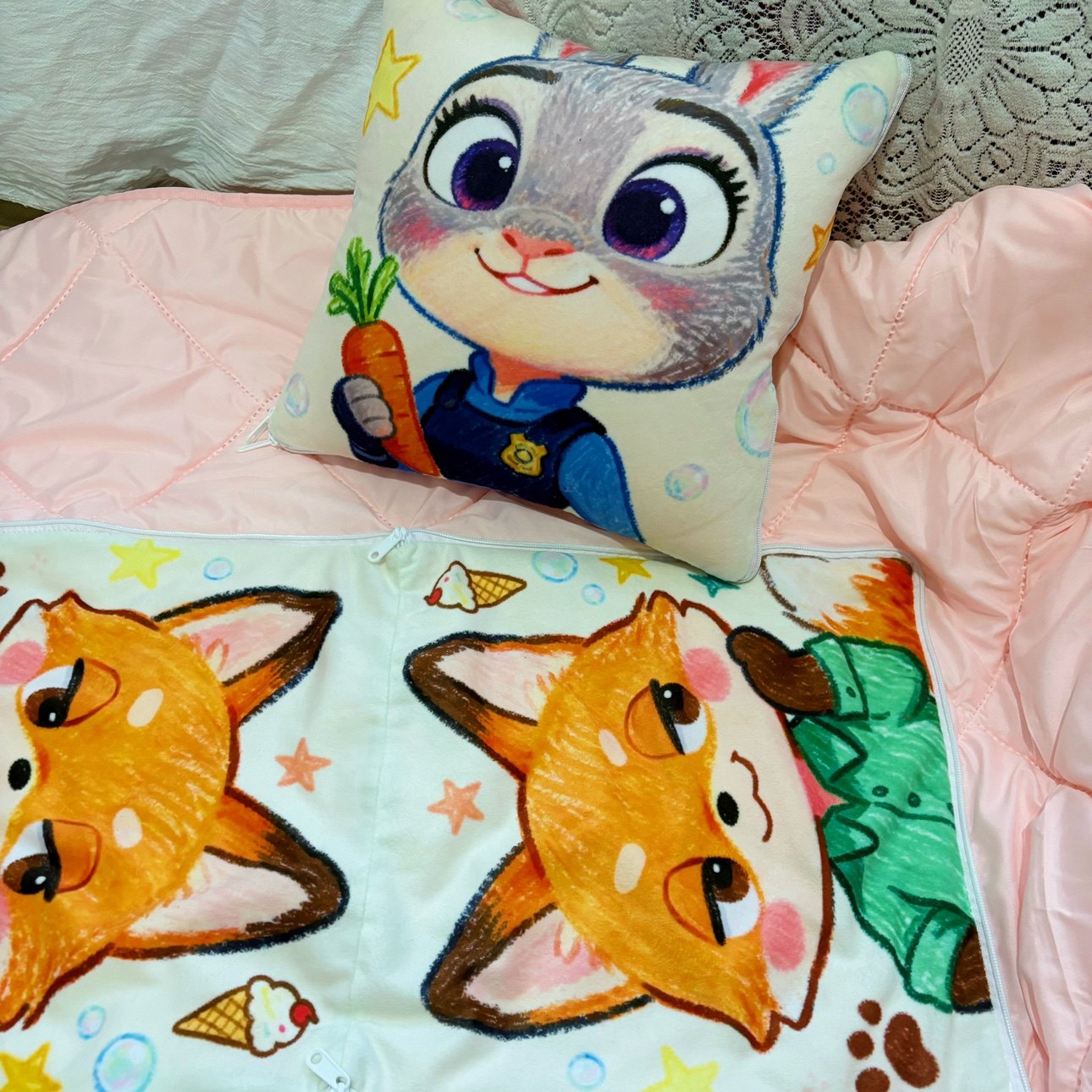 可爱卡通抱枕被子两用多功能办公午睡趴枕靠枕空调小被子车载毯子,居家布艺,抱枕被,淘宝优惠券,粉丝福利购,淘宝优惠卷