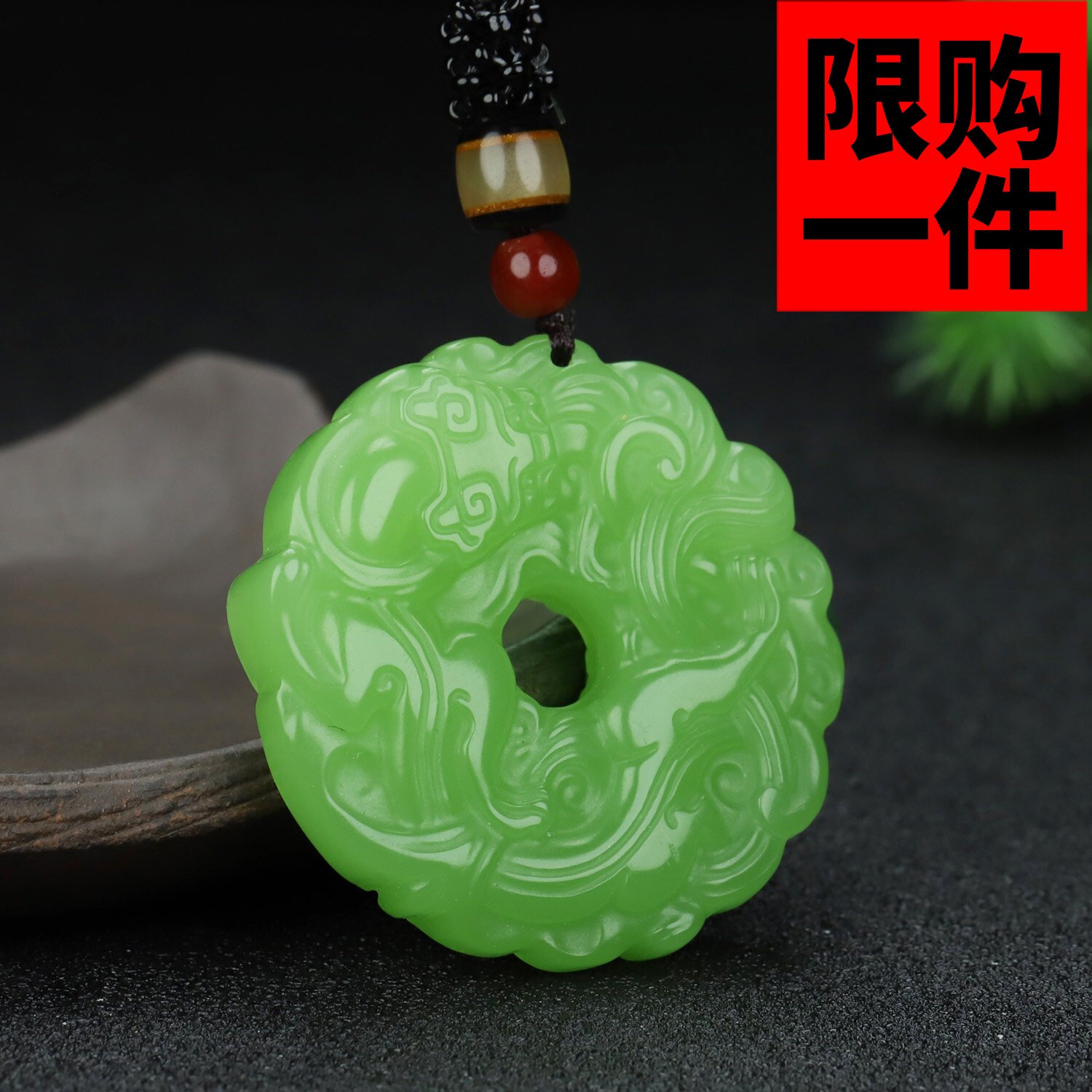 和田玉貔貅吊坠天然湖水绿冰晴色吸钱貔貅玉挂件项链毛衣链钥匙扣