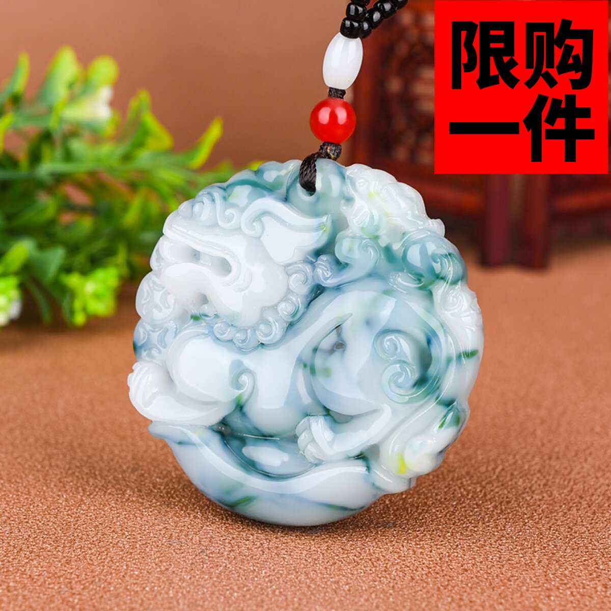 天然项链招财貔貅挂件新疆和田玉