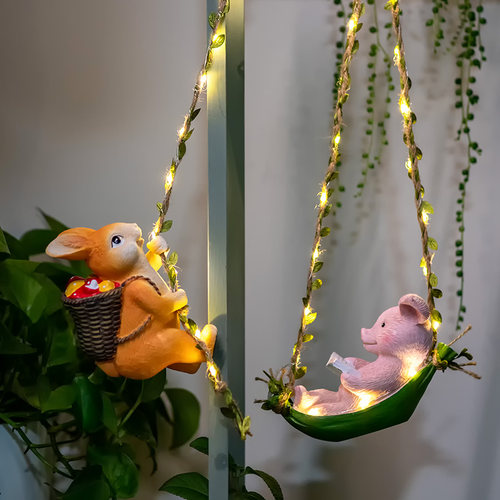 小兔小猪荡秋千狐狸爬楼梯摆件