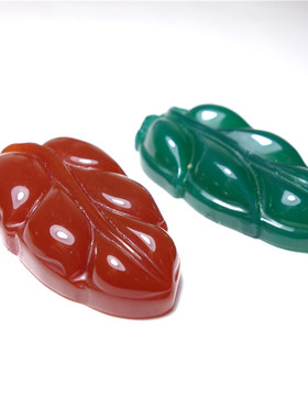 天然冰种玉髓玛瑙配饰树叶吊坠