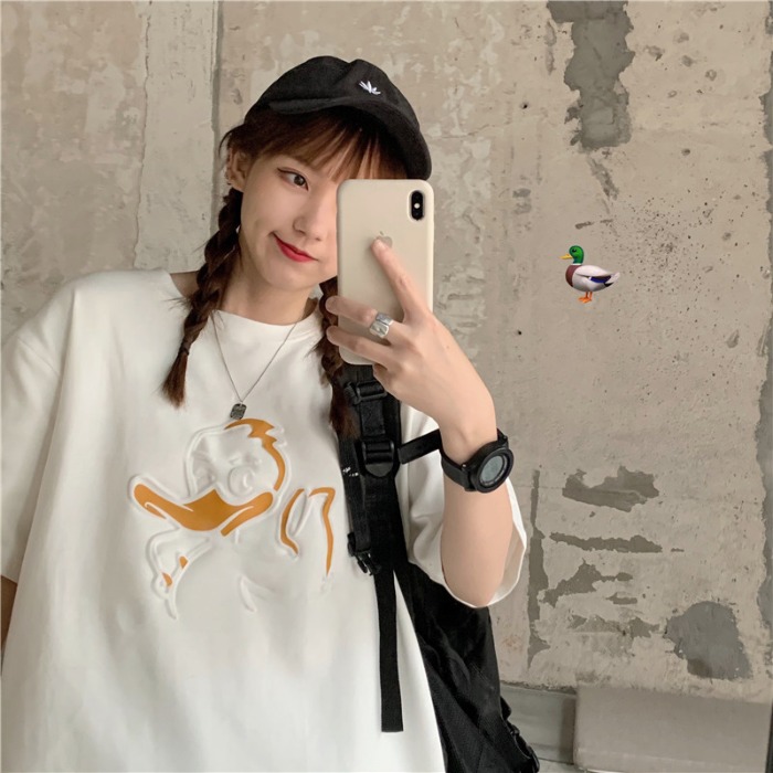 Real shot loose Korean versatile concave convex cartoon printing college style T-shirt