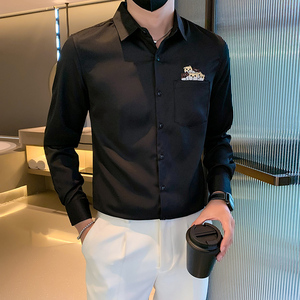 B3022603P552024秋装新款男卡通小猫咪刺绣长袖衬衫店主风