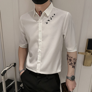 B302 CS202 2021夏男飞鸟印花中袖衬衫 社会小伙 新风格图片
